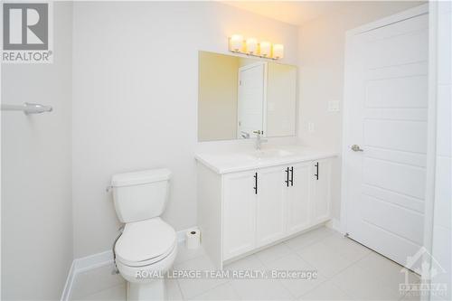 367 Peninsula Road, Ottawa, ON - Indoor Photo Showing Bathroom