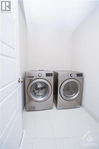 367 Peninsula Road, Ottawa, ON - Indoor Photo Showing Laundry Room