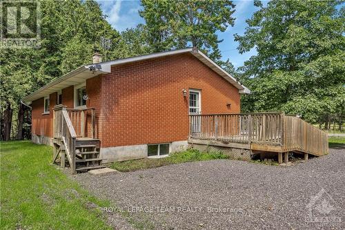 697 Oak Creek Road, Ottawa, ON - Outdoor With Deck Patio Veranda