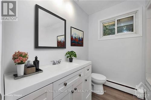 697 Oak Creek Road, Ottawa, ON - Indoor Photo Showing Bathroom