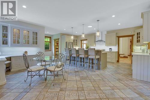 1465 Squire Drive, Ottawa, ON - Indoor Photo Showing Dining Room