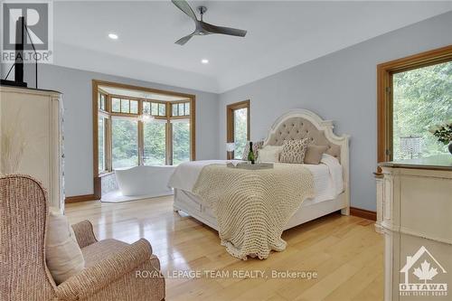 1465 Squire Drive, Ottawa, ON - Indoor Photo Showing Bedroom