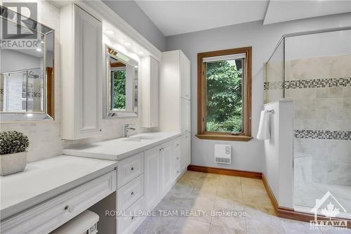 1465 Squire Drive, Ottawa, ON - Indoor Photo Showing Bathroom