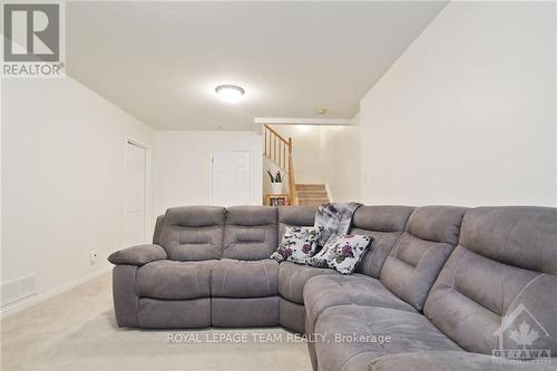 2091 Hiboux Street, Ottawa, ON - Indoor Photo Showing Living Room