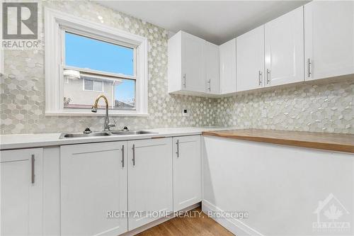 917 Pinecrest Road, Ottawa, ON - Indoor Photo Showing Kitchen With Double Sink