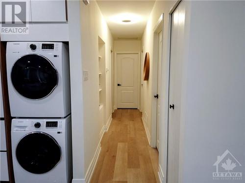 62 Viewmount Drive, Ottawa, ON - Indoor Photo Showing Laundry Room