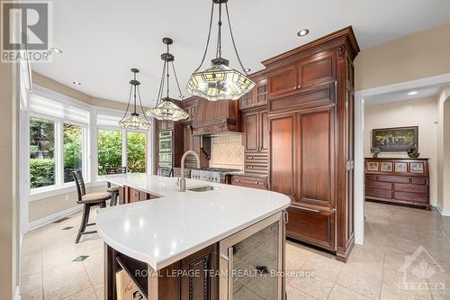 33 Durham, Ottawa, ON - Indoor Photo Showing Kitchen With Upgraded Kitchen