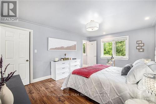 450 Big Horn Way, Ottawa, ON - Indoor Photo Showing Bedroom