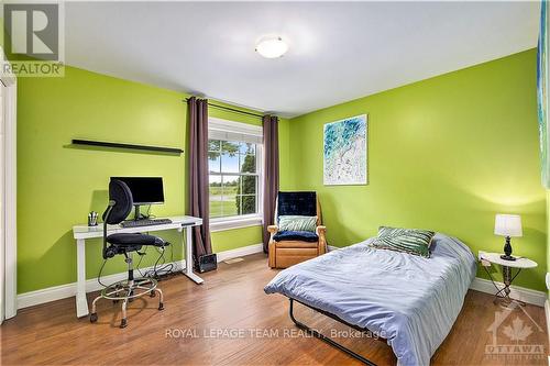 450 Big Horn Way, Ottawa, ON - Indoor Photo Showing Bedroom