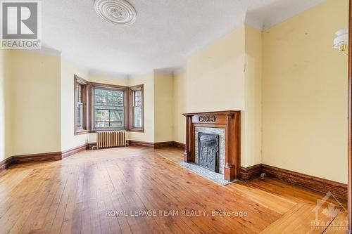 198 Cobourg Street, Ottawa, ON - Indoor With Fireplace