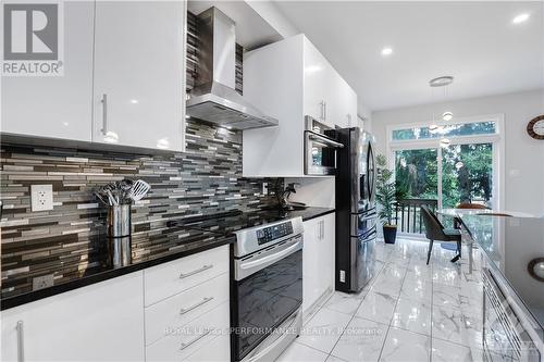 771 Fiddlehead Street, Ottawa, ON - Indoor Photo Showing Kitchen With Upgraded Kitchen