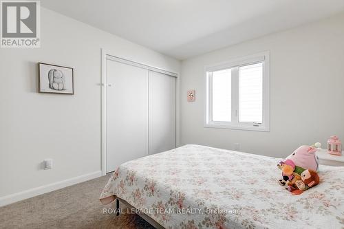 218 Calvington Avenue, Ottawa, ON - Indoor Photo Showing Bedroom