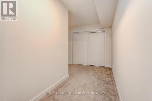 218 Calvington Avenue, Ottawa, ON - Indoor Photo Showing Other Room