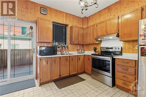 453 Slater Street, Ottawa, ON - Indoor Photo Showing Kitchen