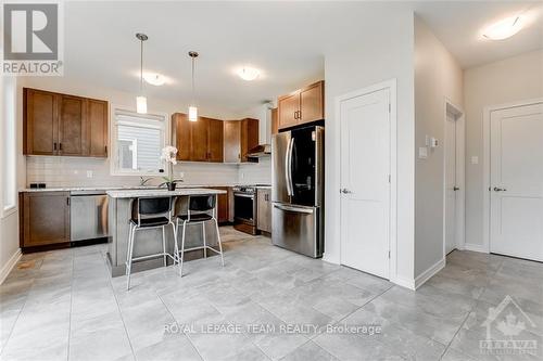 121 Seabert Drive, Arnprior, ON - Indoor Photo Showing Kitchen