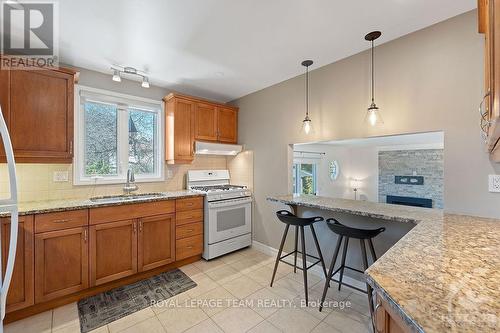 1132 Sugarbush Court, Ottawa, ON - Indoor Photo Showing Kitchen