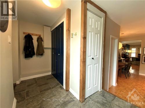 142 St Andrew Street, Ottawa, ON - Indoor Photo Showing Other Room