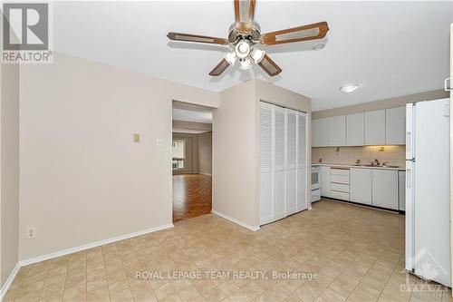 C - 9 Castlebrook Lane, Ottawa, ON - Indoor Photo Showing Kitchen With Double Sink