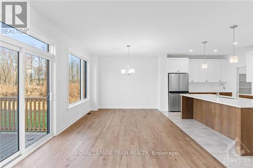 305 Wood Avenue, Smiths Falls, ON - Indoor Photo Showing Kitchen