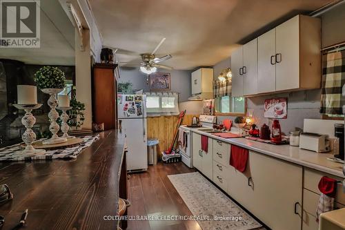 22 Cedar Bay Drive N, Curve Lake First Nation 35 (Curve Lake First Nation), ON - Indoor Photo Showing Kitchen