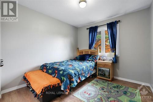 49 Mccallum Drive, Mcnab/Braeside, ON - Indoor Photo Showing Bedroom