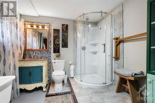 49 Mccallum Drive, Mcnab/Braeside, ON - Indoor Photo Showing Bathroom