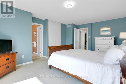 3346 Mccarthy Road, Ottawa, ON - Indoor Photo Showing Bedroom