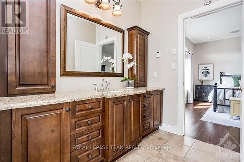 2 Beechgrove Gardens, Ottawa, ON - Indoor Photo Showing Bathroom