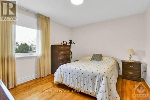 128&130 Bayswater Avenue, Ottawa, ON - Indoor Photo Showing Bedroom