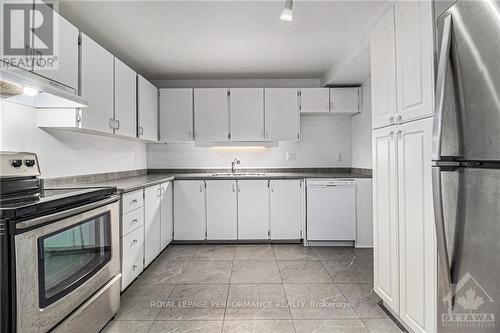 75 Sandwalk, Ottawa, ON - Indoor Photo Showing Kitchen