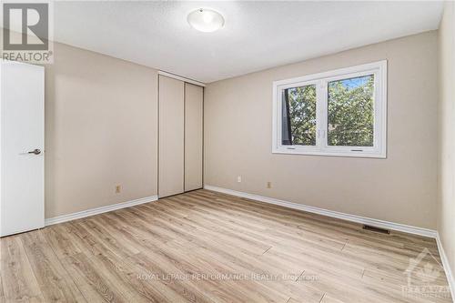 75 Sandwalk, Ottawa, ON - Indoor Photo Showing Other Room