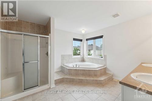 126 Strathcarron Crescent, Ottawa, ON - Indoor Photo Showing Bathroom