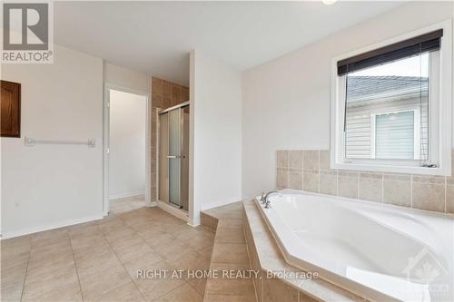 126 Strathcarron Crescent, Ottawa, ON - Indoor Photo Showing Bathroom