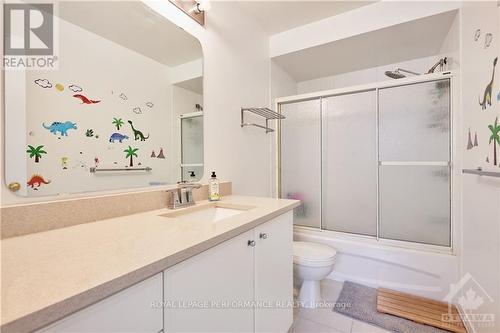 2242 Des Grands Champs Way, Ottawa, ON - Indoor Photo Showing Bathroom