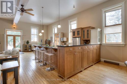 27 Forbes Avenue W, Guelph, ON - Indoor Photo Showing Kitchen