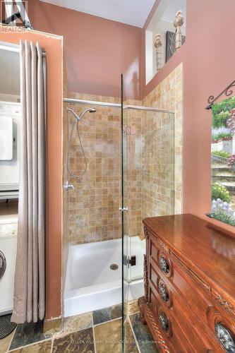 27 Forbes Avenue W, Guelph, ON - Indoor Photo Showing Bathroom