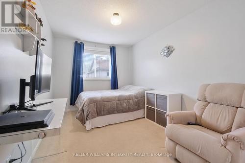 11 Santa Cruz, Ottawa, ON - Indoor Photo Showing Bedroom