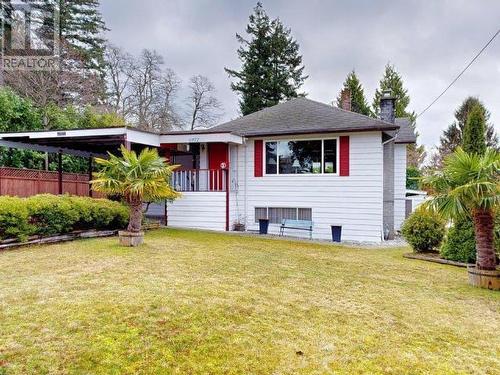 6972 Duncan Street, Powell River, BC - Outdoor