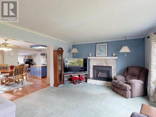 6972 Duncan Street, Powell River, BC - Indoor Photo Showing Living Room With Fireplace