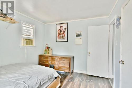 5989 Penetanguishene Road, Springwater, ON - Indoor Photo Showing Bedroom