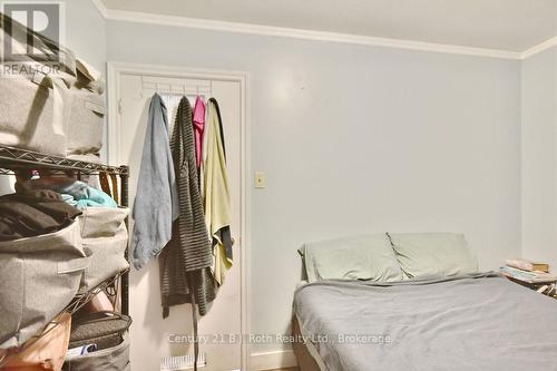 5989 Penetanguishene Road, Springwater, ON - Indoor Photo Showing Bedroom