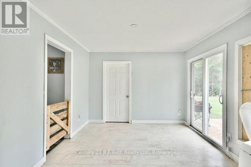 5989 Penetanguishene Road, Springwater, ON - Indoor Photo Showing Other Room