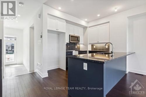 213 Bristol Crescent, North Grenville, ON - Indoor Photo Showing Kitchen With Upgraded Kitchen