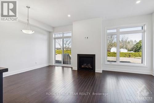 213 Bristol Crescent, North Grenville, ON - Indoor Photo Showing Living Room With Fireplace