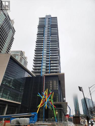 1618 - 4955 Yonge Street, Toronto, ON - Outdoor With Facade