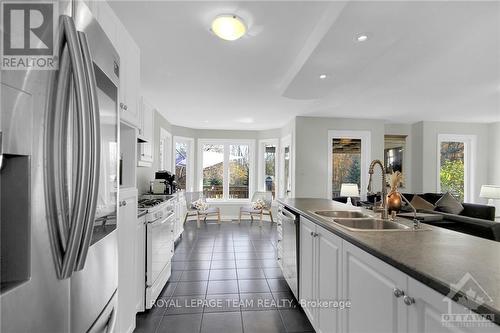 11 Rideau Crossing Crescent, North Grenville, ON - Indoor Photo Showing Kitchen With Double Sink