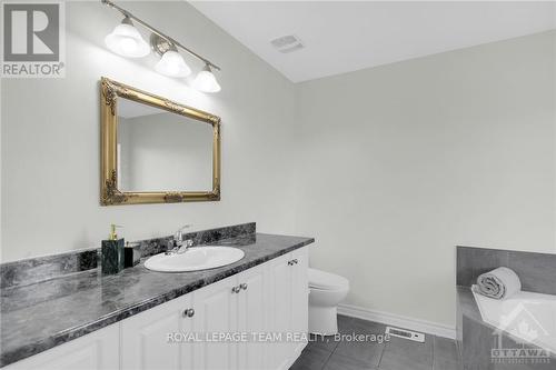 11 Rideau Crossing Crescent, North Grenville, ON - Indoor Photo Showing Bathroom