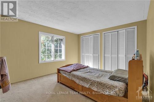 2322 Summerside Drive, Ottawa, ON - Indoor Photo Showing Bedroom