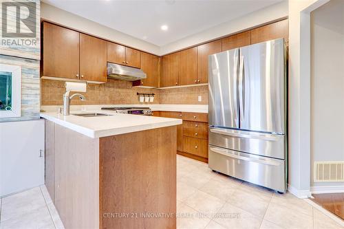 53 Angier Crescent, Ajax, ON - Indoor Photo Showing Kitchen With Upgraded Kitchen