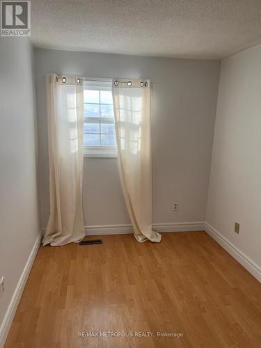 116 Douglas Haig Drive, Markham, ON - Indoor Photo Showing Other Room